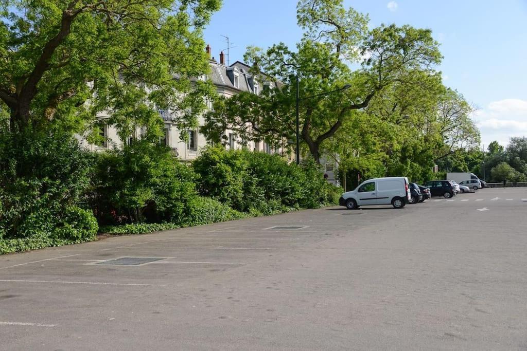 Appartement Charmant Tres Proche Centre-Ville, Parking Gratuits, Mulhouse Centre Eksteriør bilde