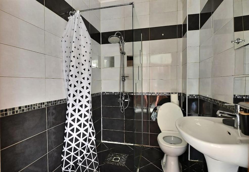 Appartement Charmant Tres Proche Centre-Ville, Parking Gratuits, Mulhouse Centre Eksteriør bilde