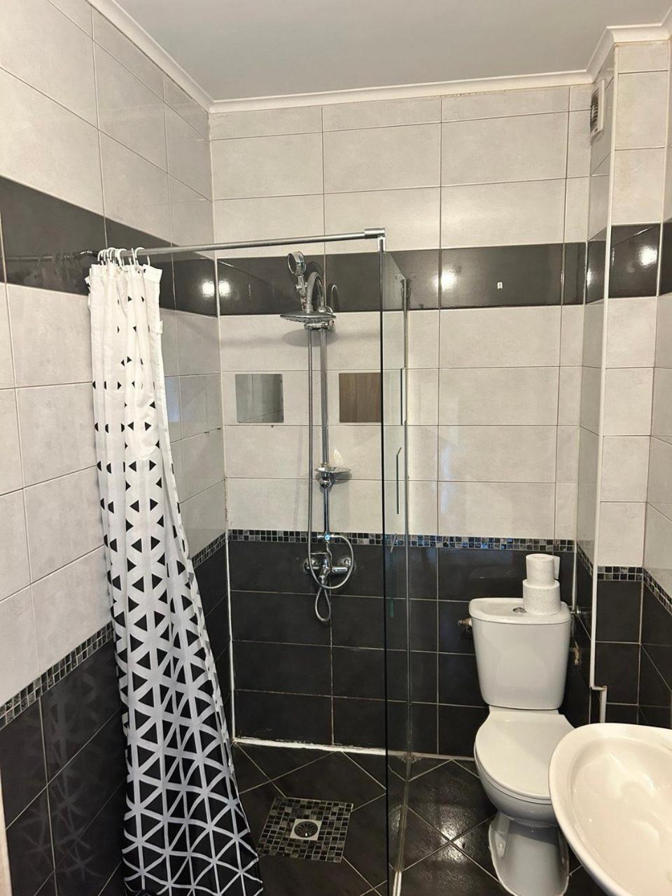 Appartement Charmant Tres Proche Centre-Ville, Parking Gratuits, Mulhouse Centre Eksteriør bilde